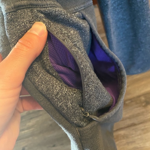 ⭐️the north face women’s zip up - Picture 6 of 6